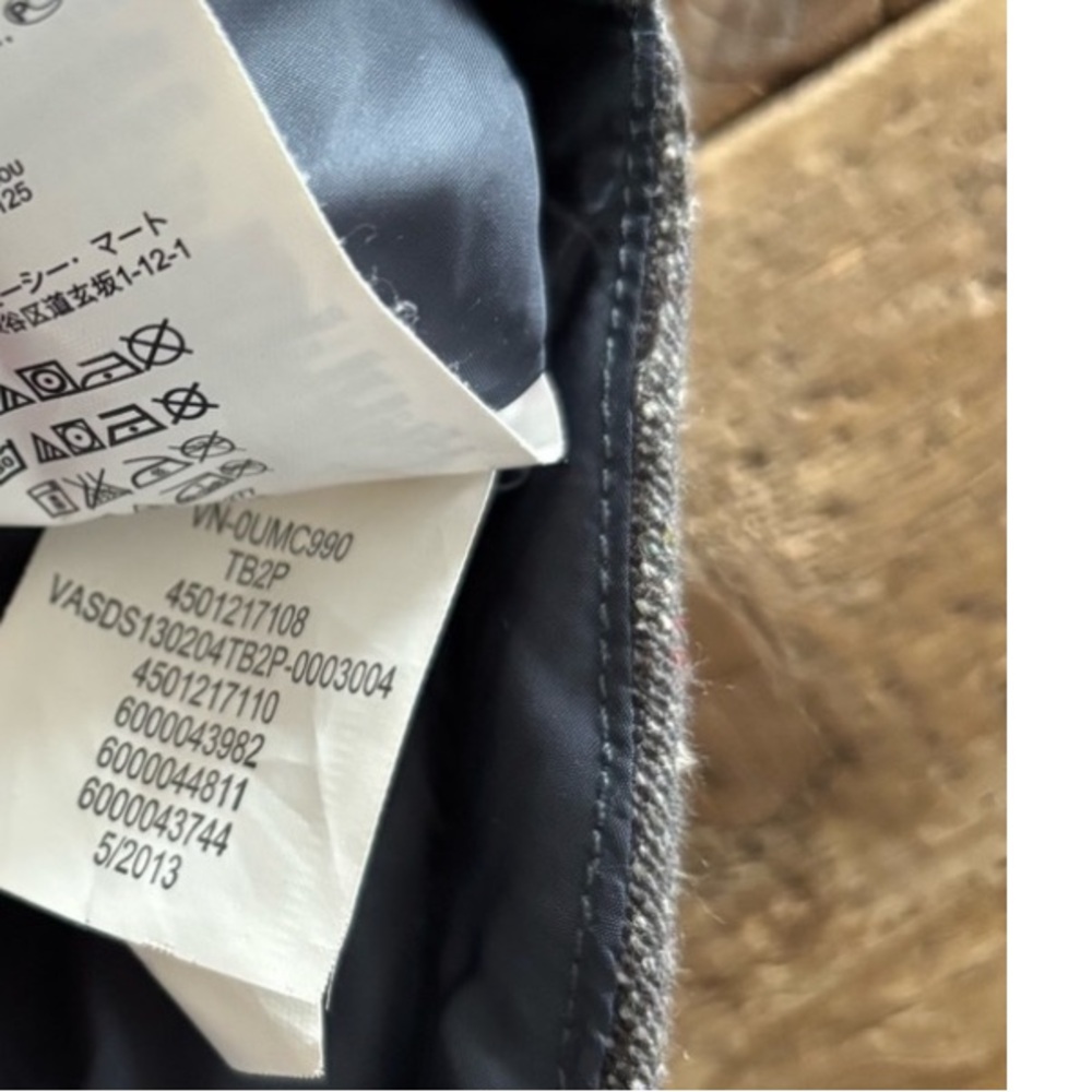 Vans Quilted Blue corduroy, tweed down-fill vest! Men’s L, brand patch, pockets! - Picture 8 of 10